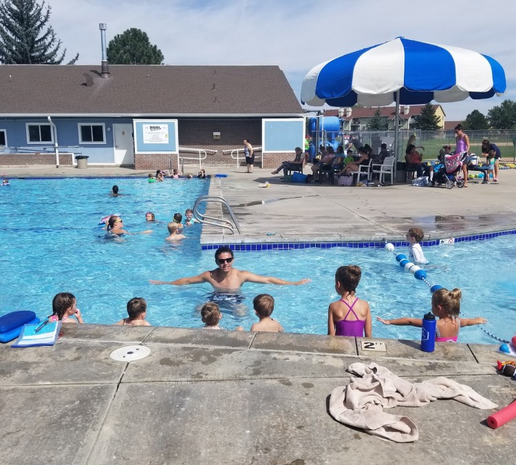 Lake Arbor Center and Outdoor Pool (Arvada,&nbspCO)